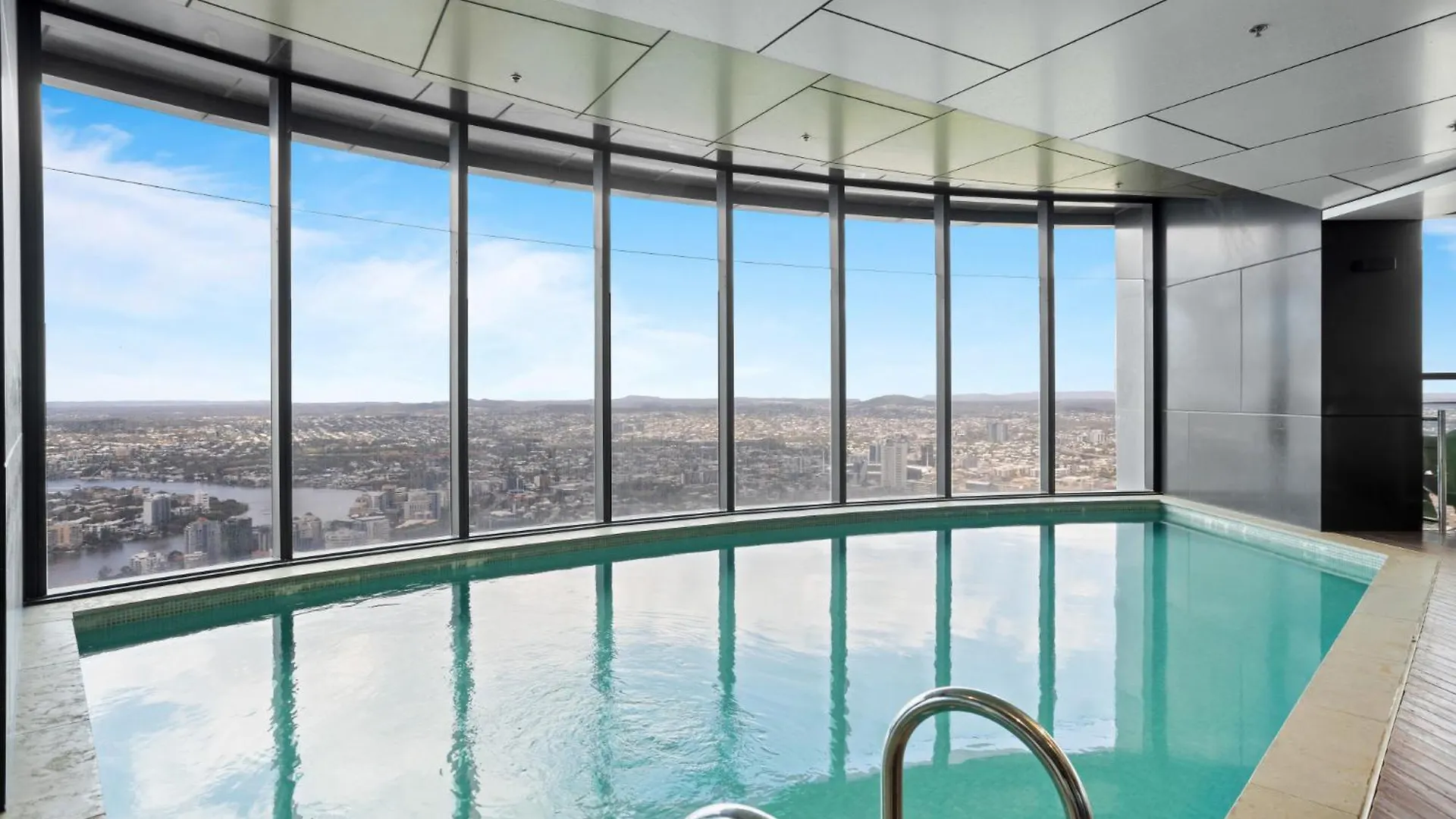 Breathtaking City Views 1-Bed With Pool, Bbq & Gym Μπρίσμπεϊν